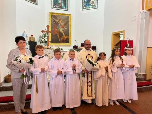 499714117 677388074925431 n 499714117 677388074925431 n